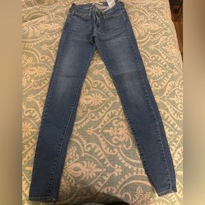 Levis 710 super skinny size 27